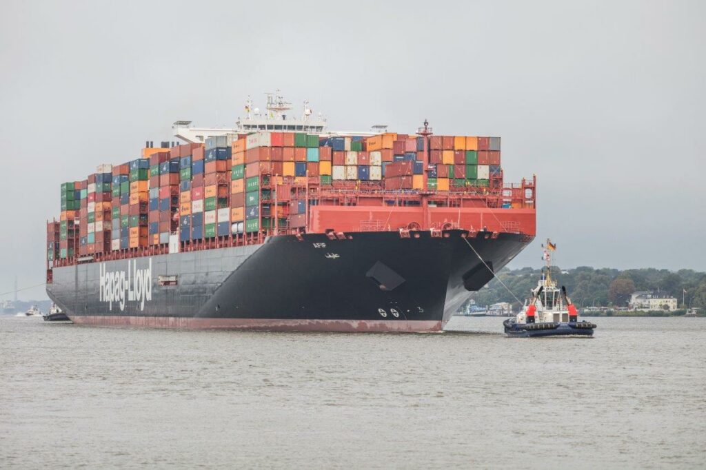 Seaspan Buys Boxship Pair For $176 Million