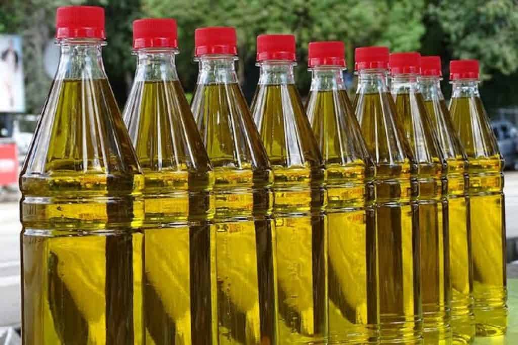 India Trims Palm Oil Purchases As Rising Prices Make Soyoil Attractive