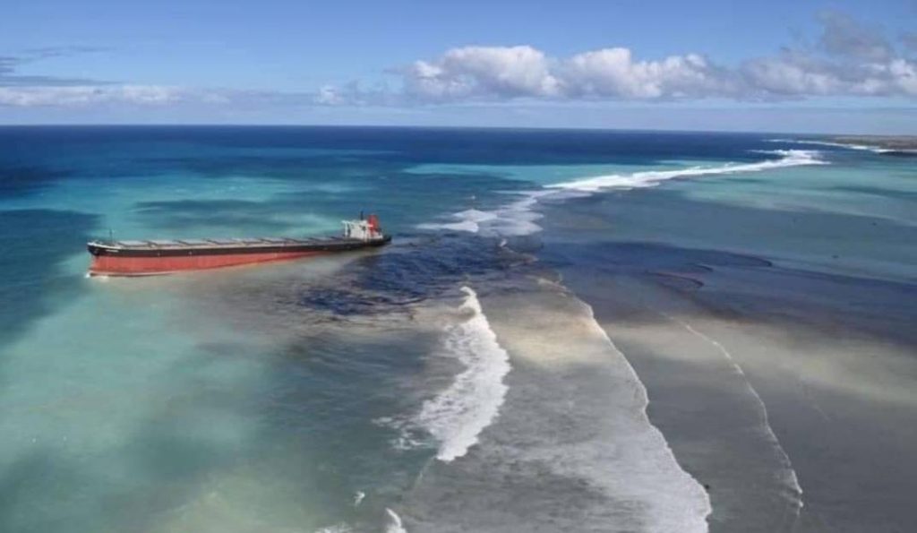 Chinese-Flagged Fishing Vessel Causes Minor Spill Off Mauritius