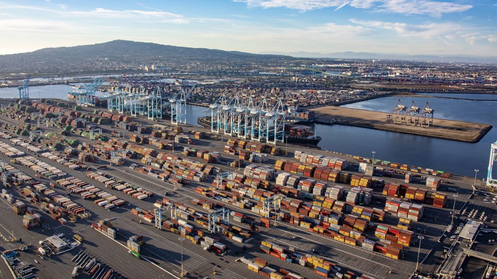 Ports Of LA/LB Boxship Queue Keeps Growing, But Over The Horizon