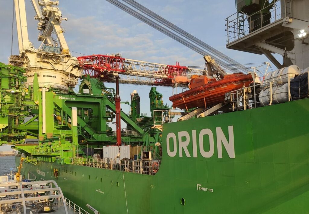 DEME’s offshore installation vessel Orion in LNG bunkering op