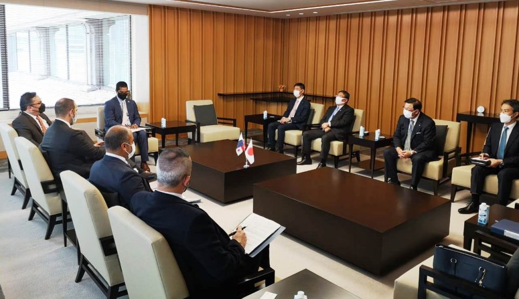 Panama Promotes Agreement With The Three Most Important Japanese Shipping Companies To Embark Panamanian Seafarers