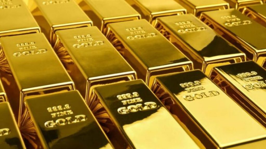 Gold Price Today: Yellow Metal Extends Gains In Choppy Trade, Silver Falls