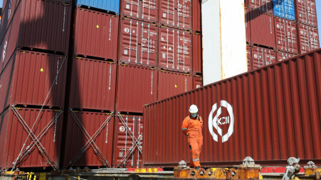 Indian transit container gets stuck at Chattogram port for 24 days