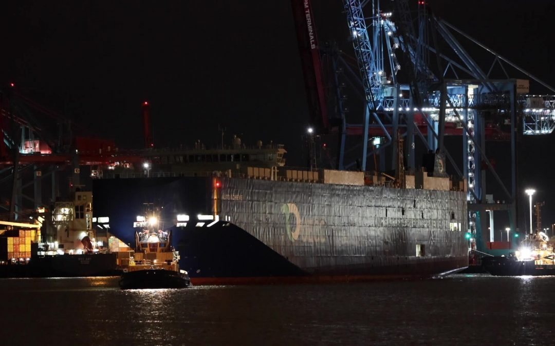 New LNG battery hybrid vessel in traffic at the Port of Gothenburg