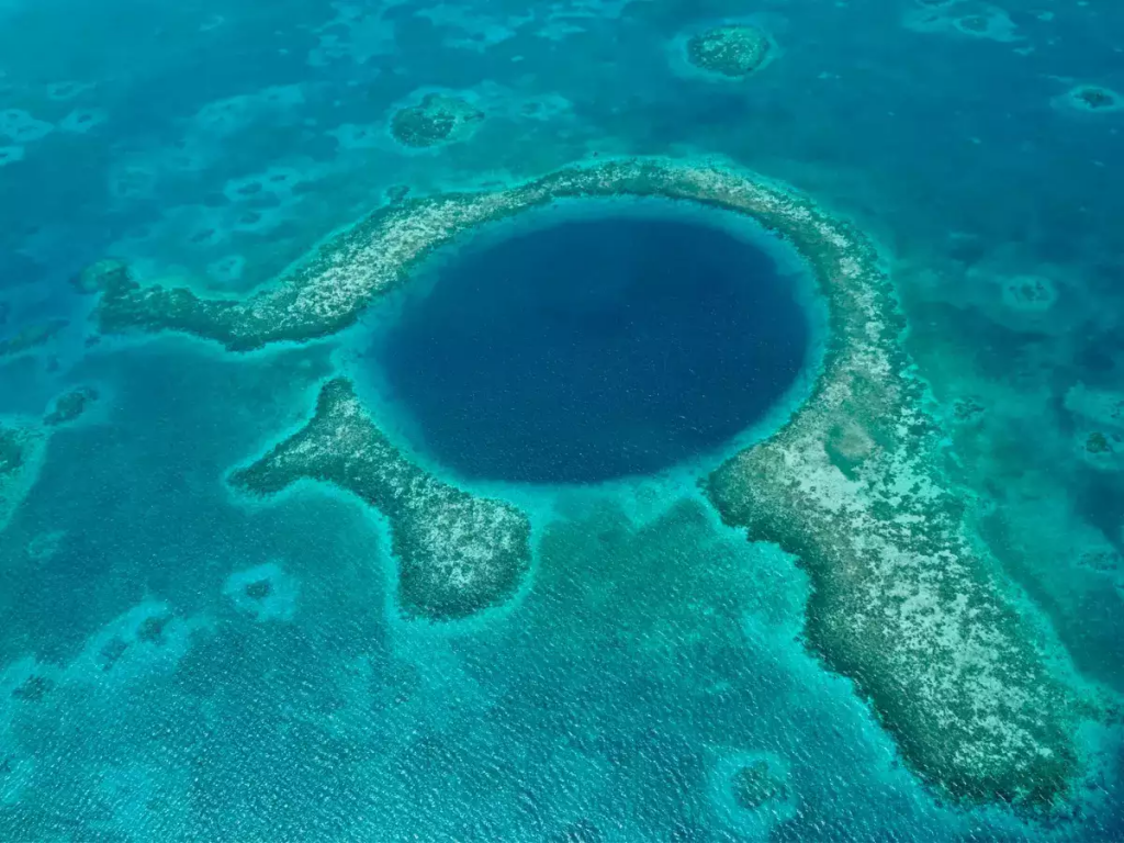 World’s Second Deepest Blue Hole Of 900 ft Found in Mexico