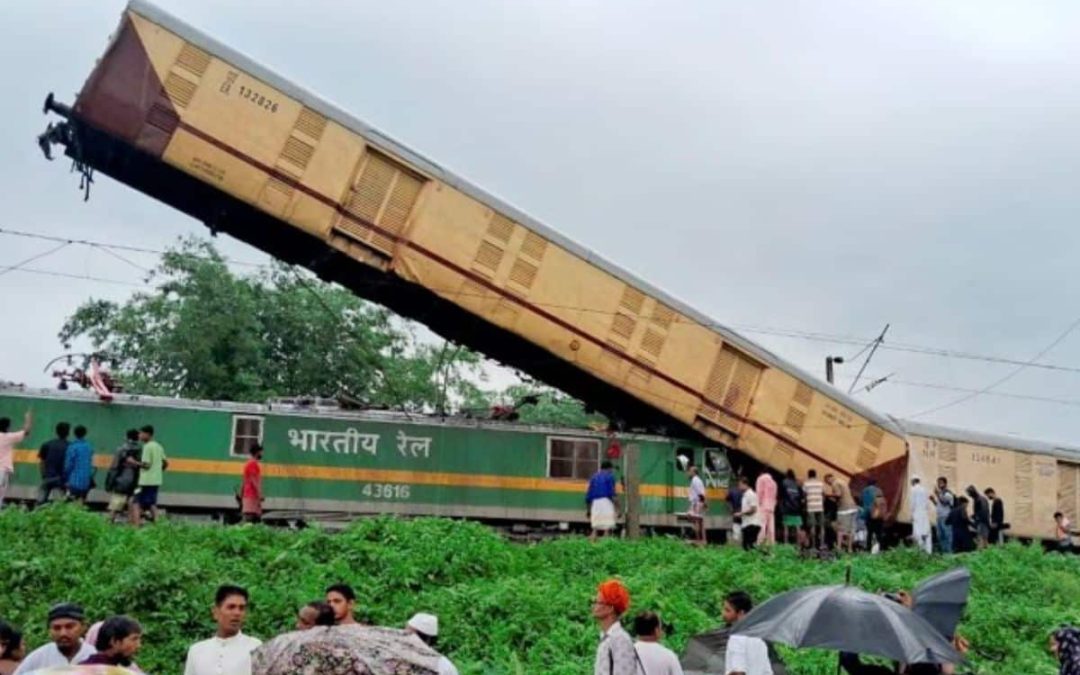 9 Dead as Goods Train Collides with Kanchanjungha Express in Bengal