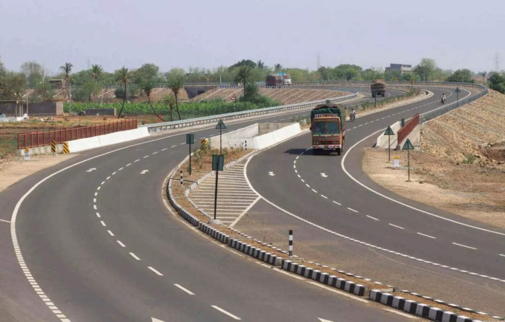 Roads Ministry Seeks Approval for ₹22 Lakh Crore Highway Development Plan