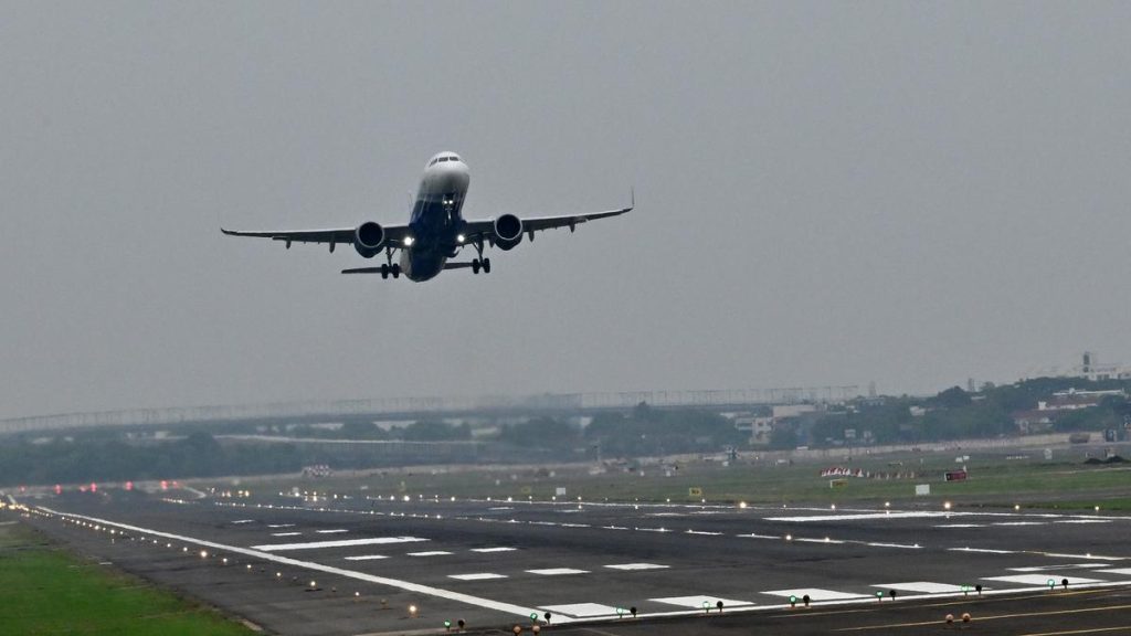 IndiGo Defends “Go-Around” Maneuver Amid Cyclone Fengal: A Standard Safety Procedure