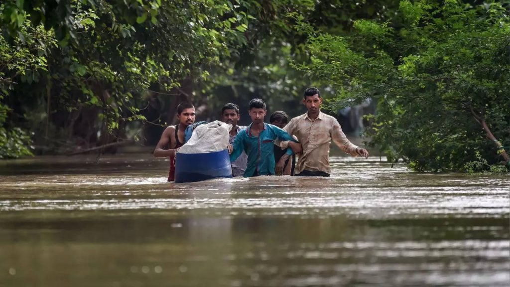 Repairs Underway After Munak Canal Breach Causes Flooding in Delhi