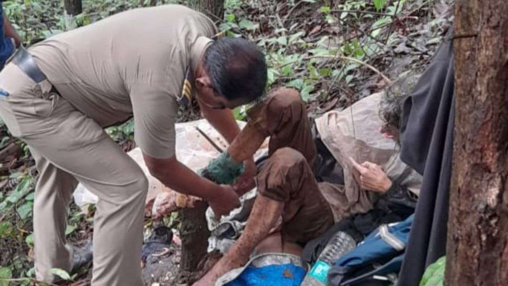 US Woman Found Chained to Tree in Maharashtra Forest Amidst Heavy Rain