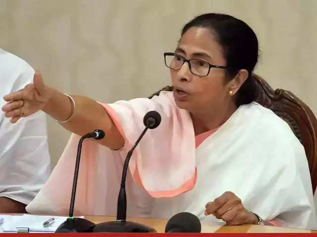 West Bengal CM Mamata Banerjee to Meet Uddhav Thackeray and Sharad Pawar in Mumbai