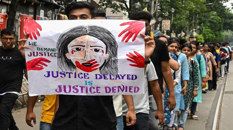 Man Exposes Himself During Kolkata Rape-Murder Case Protest