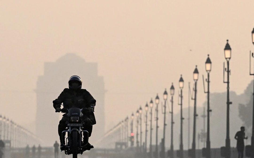 Toxic Smog Envelops Delhi, More Stations Record ‘Severe’ Air Quality